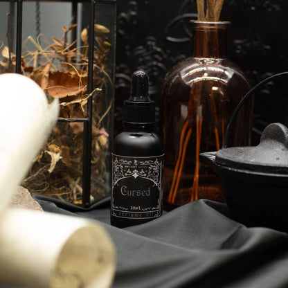 3x Geparfumeerde olie van Ancient Witch - Vervloekt